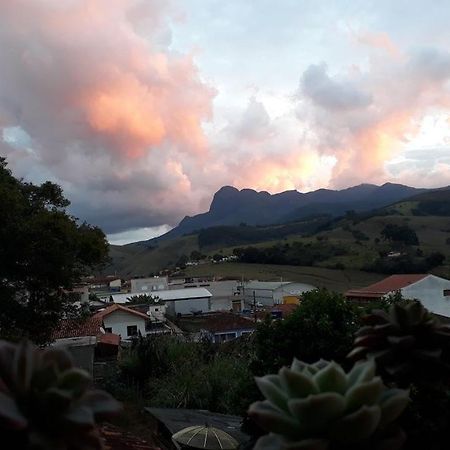 Pousada Recanto Das Flores Aiuruoca Kültér fotó